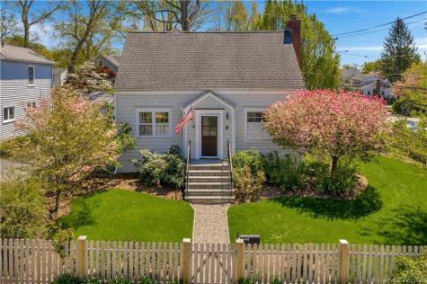 5 Woodcrest Road Fairfield CT 06824