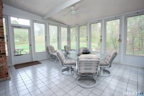 6 Kerr Farm Road Simsbury CT 06070