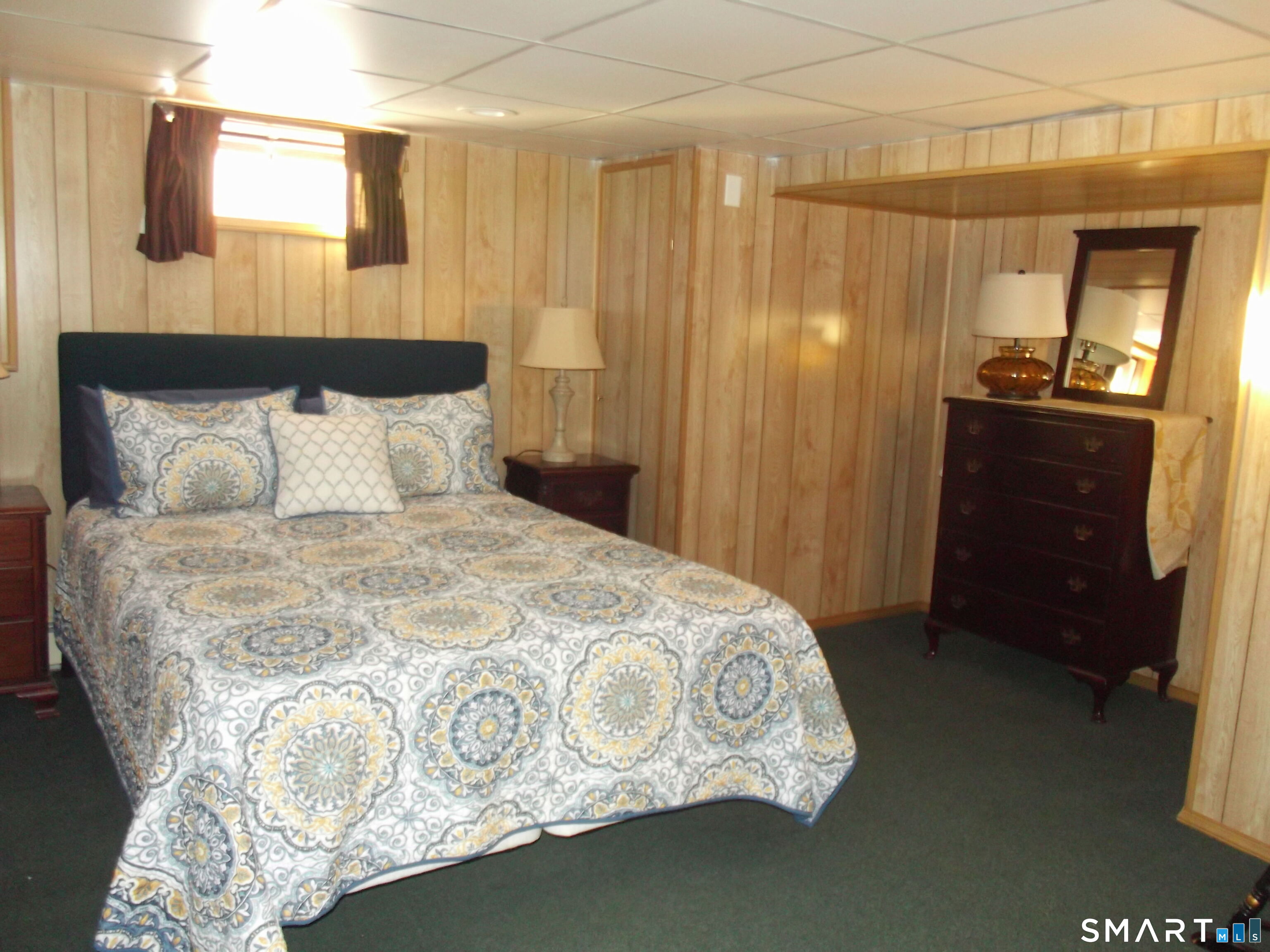 16 Overlook Avenue Groton CT 06355