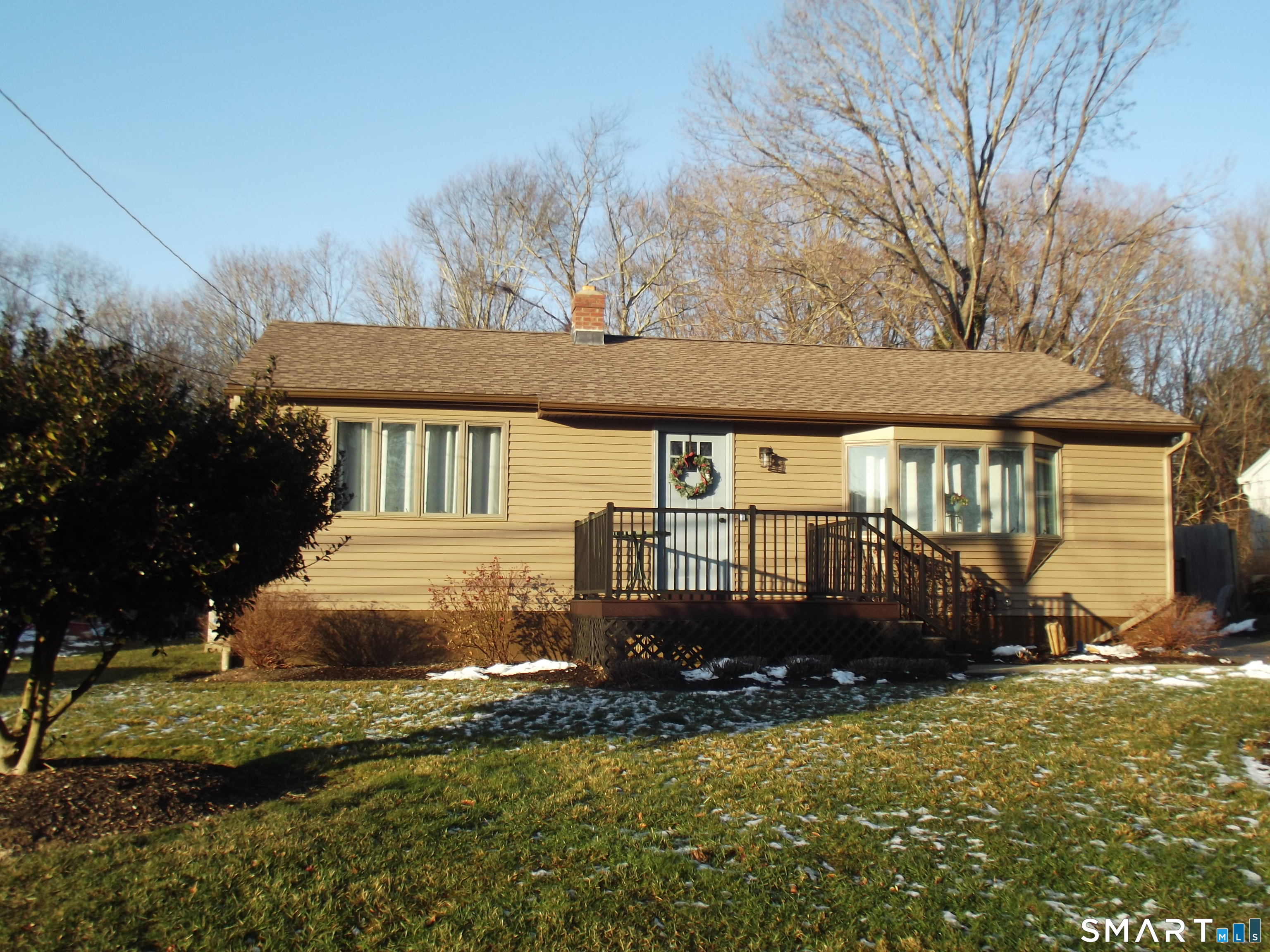 16 Overlook Avenue Groton CT 06355