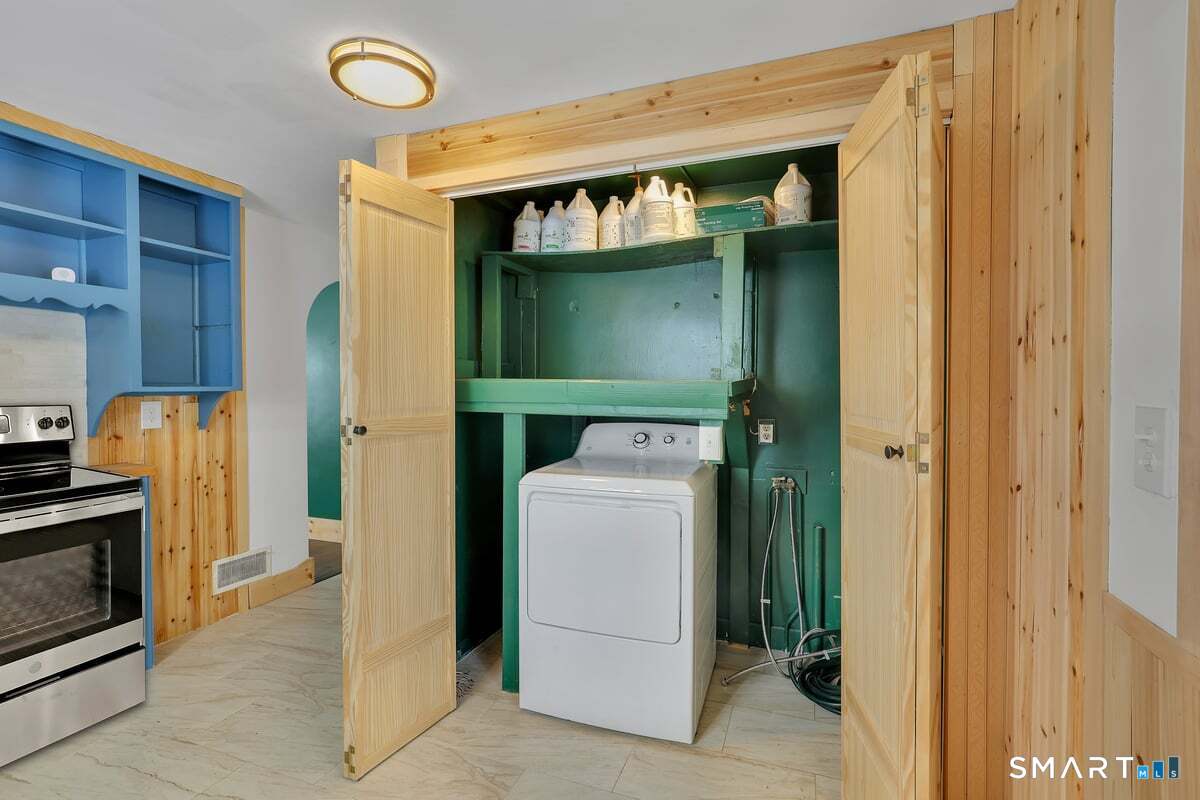 13 Benjamin Street Bristol CT 06010