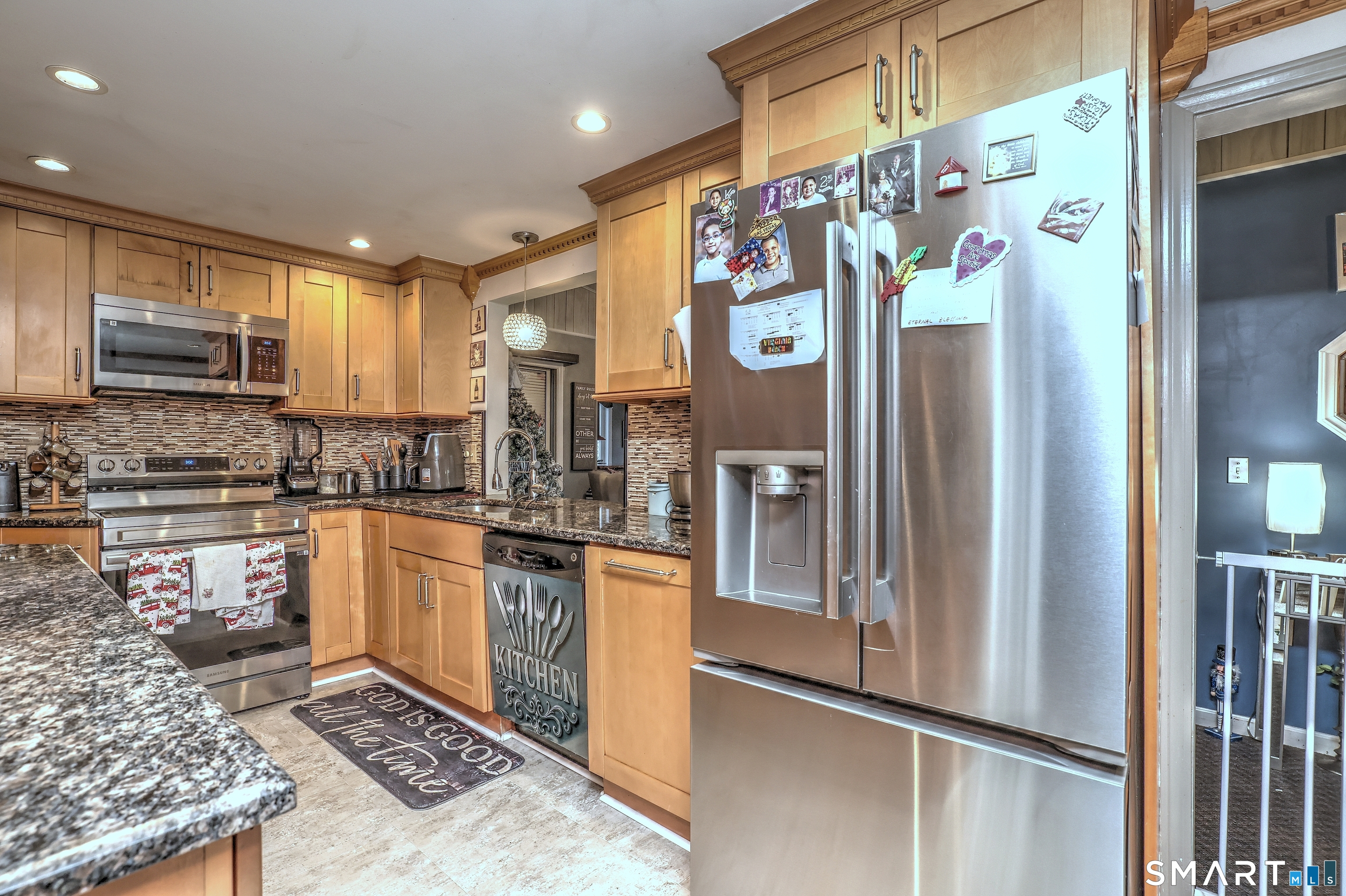 316 Goldenrod Avenue Bridgeport CT 06606