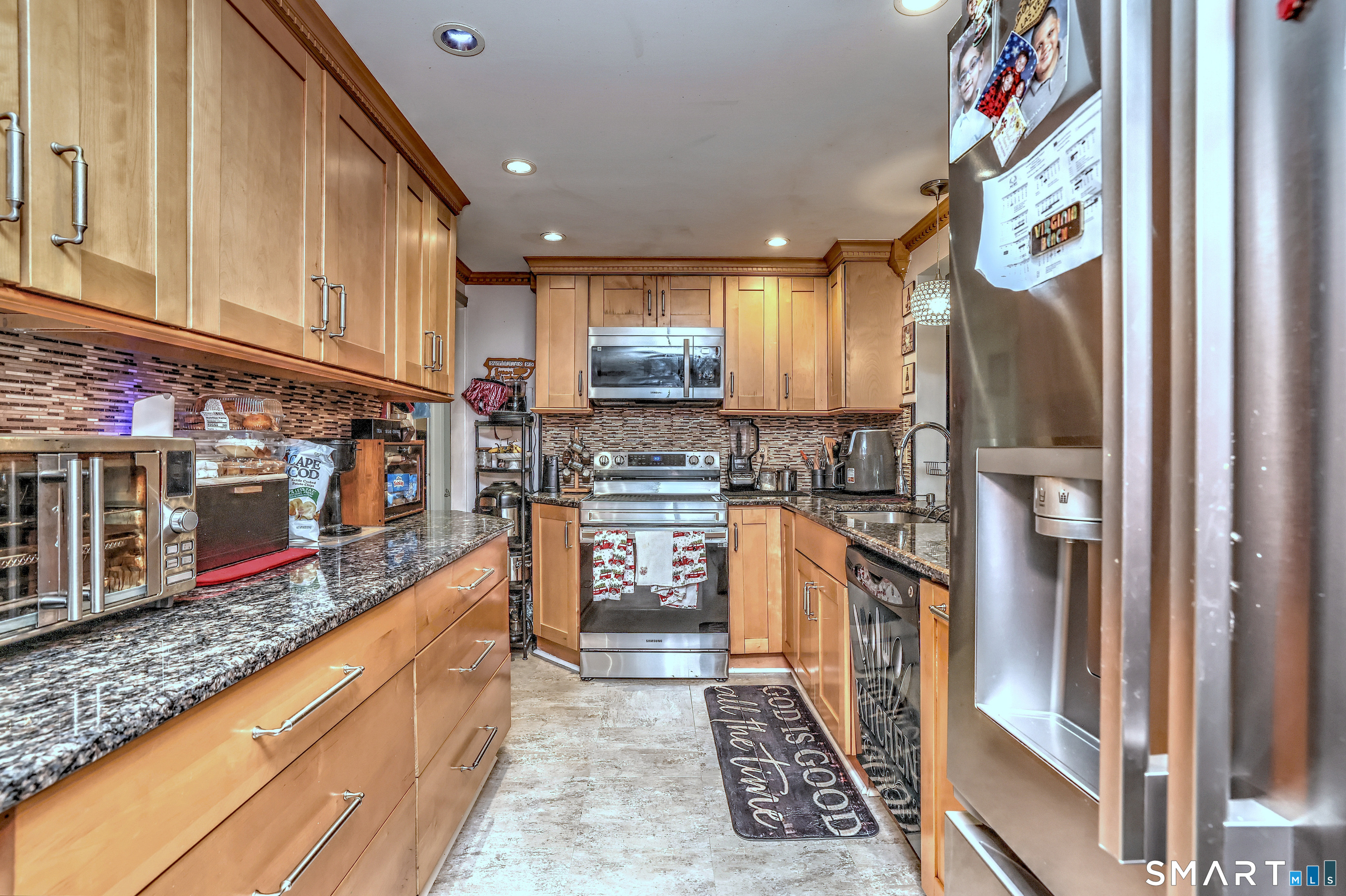 316 Goldenrod Avenue Bridgeport CT 06606