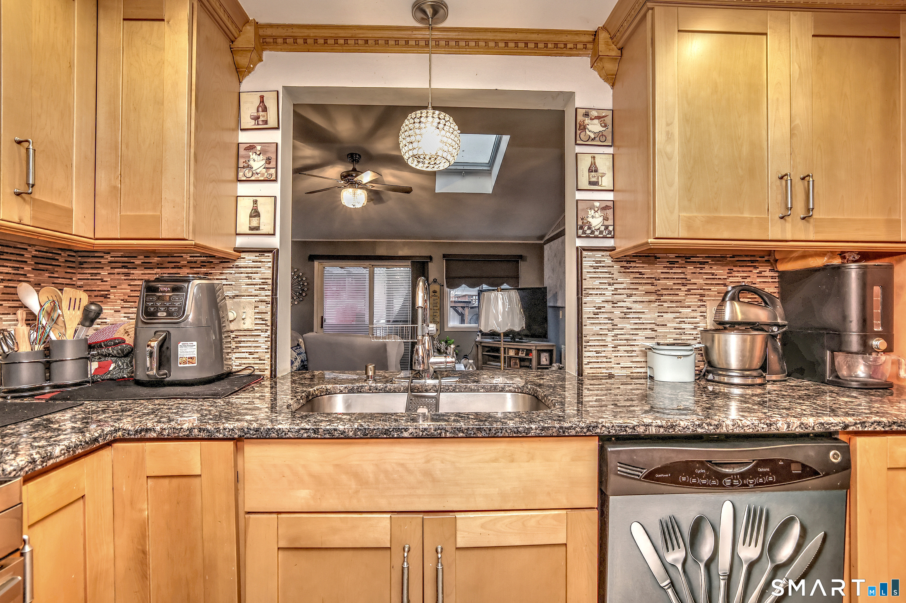 316 Goldenrod Avenue Bridgeport CT 06606