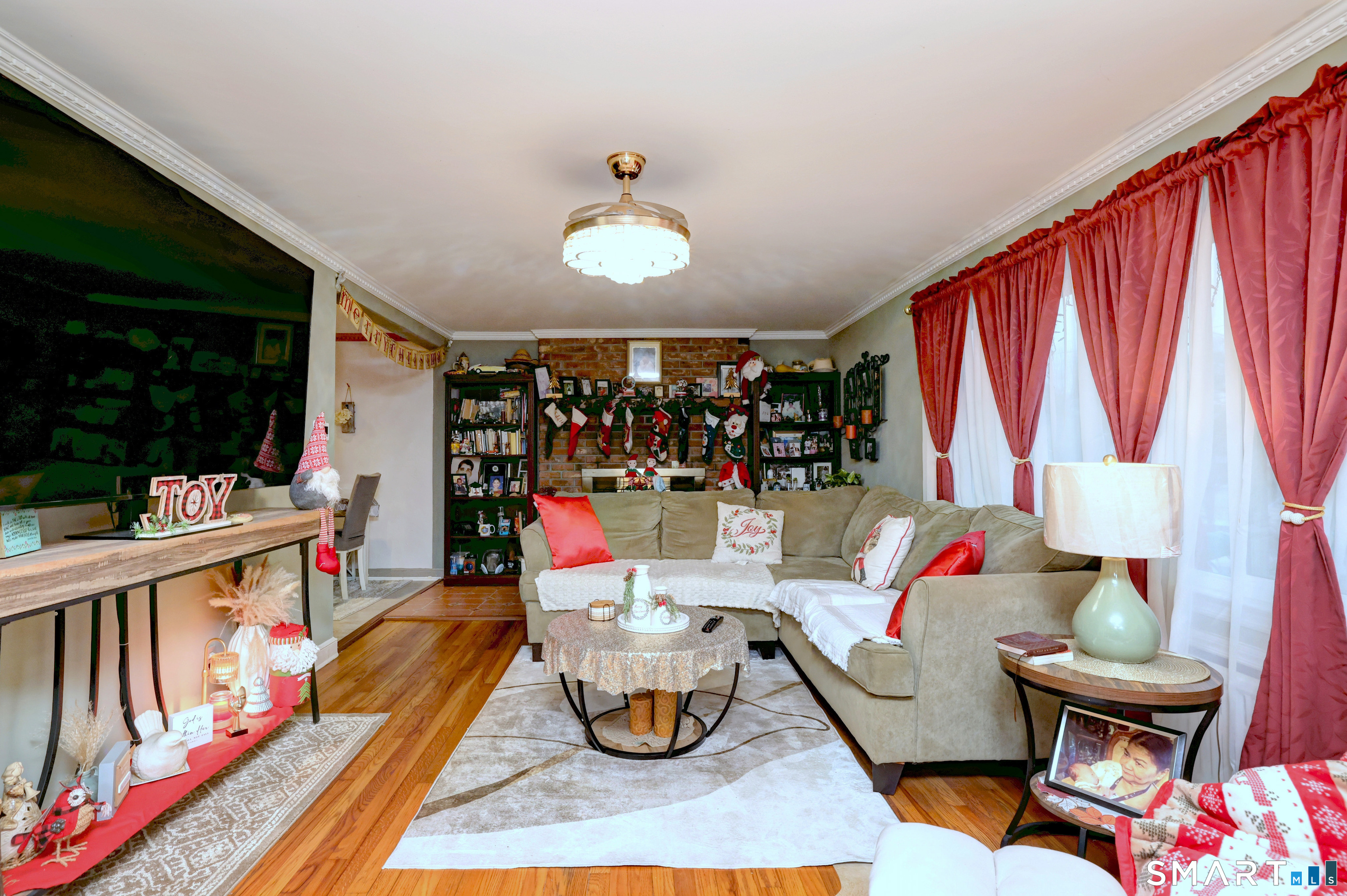 316 Goldenrod Avenue Bridgeport CT 06606