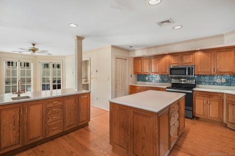 5060 Main Street Stratford CT 06614