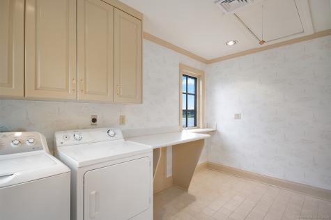 5060 Main Street Stratford CT 06614