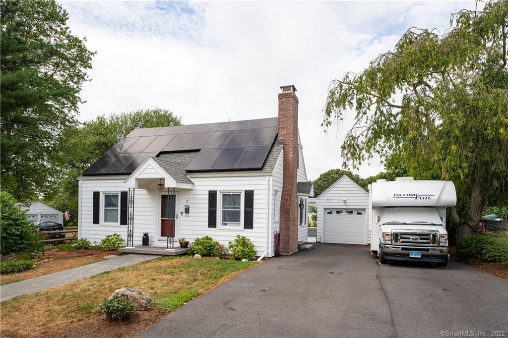 21 Mansfield Road New London CT 06320