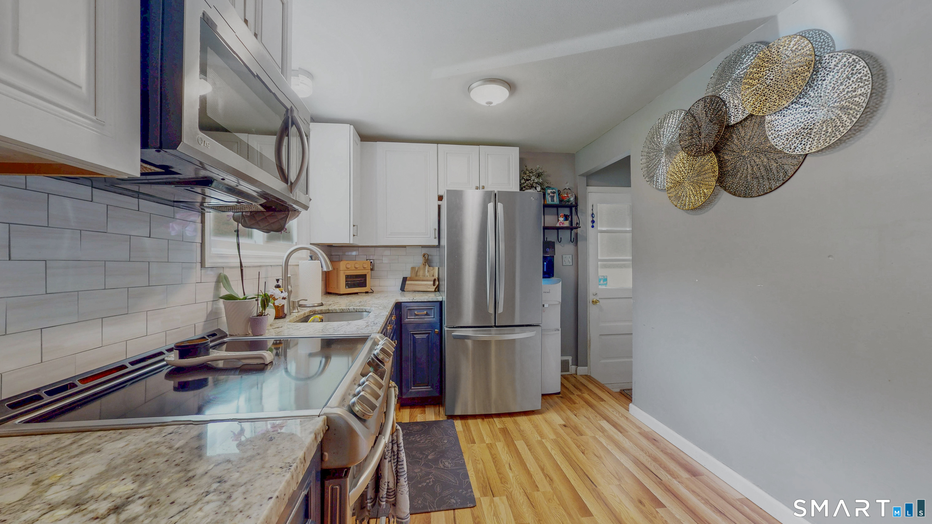 47 Hayes Road Simsbury CT 06081