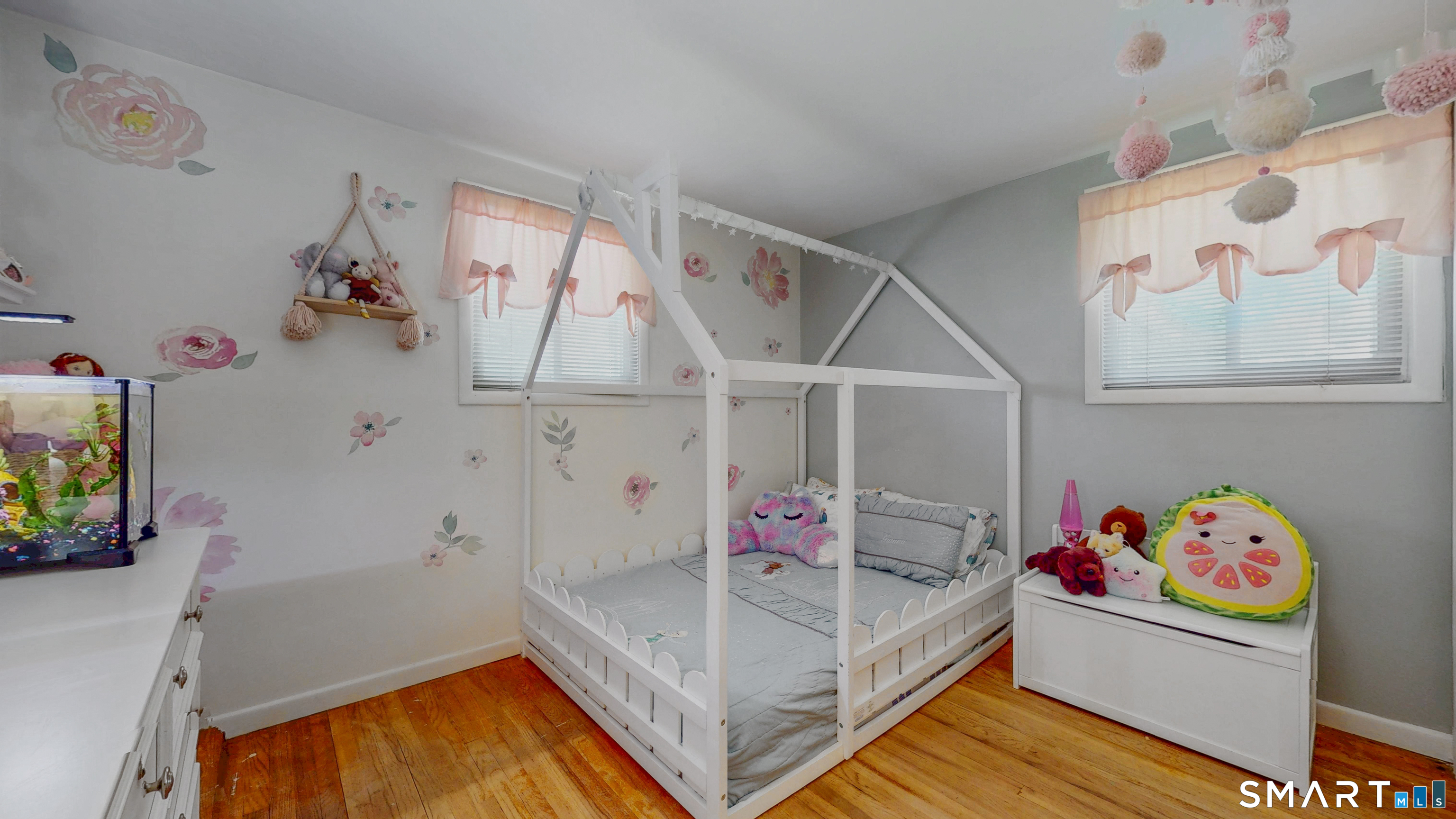 47 Hayes Road Simsbury CT 06081