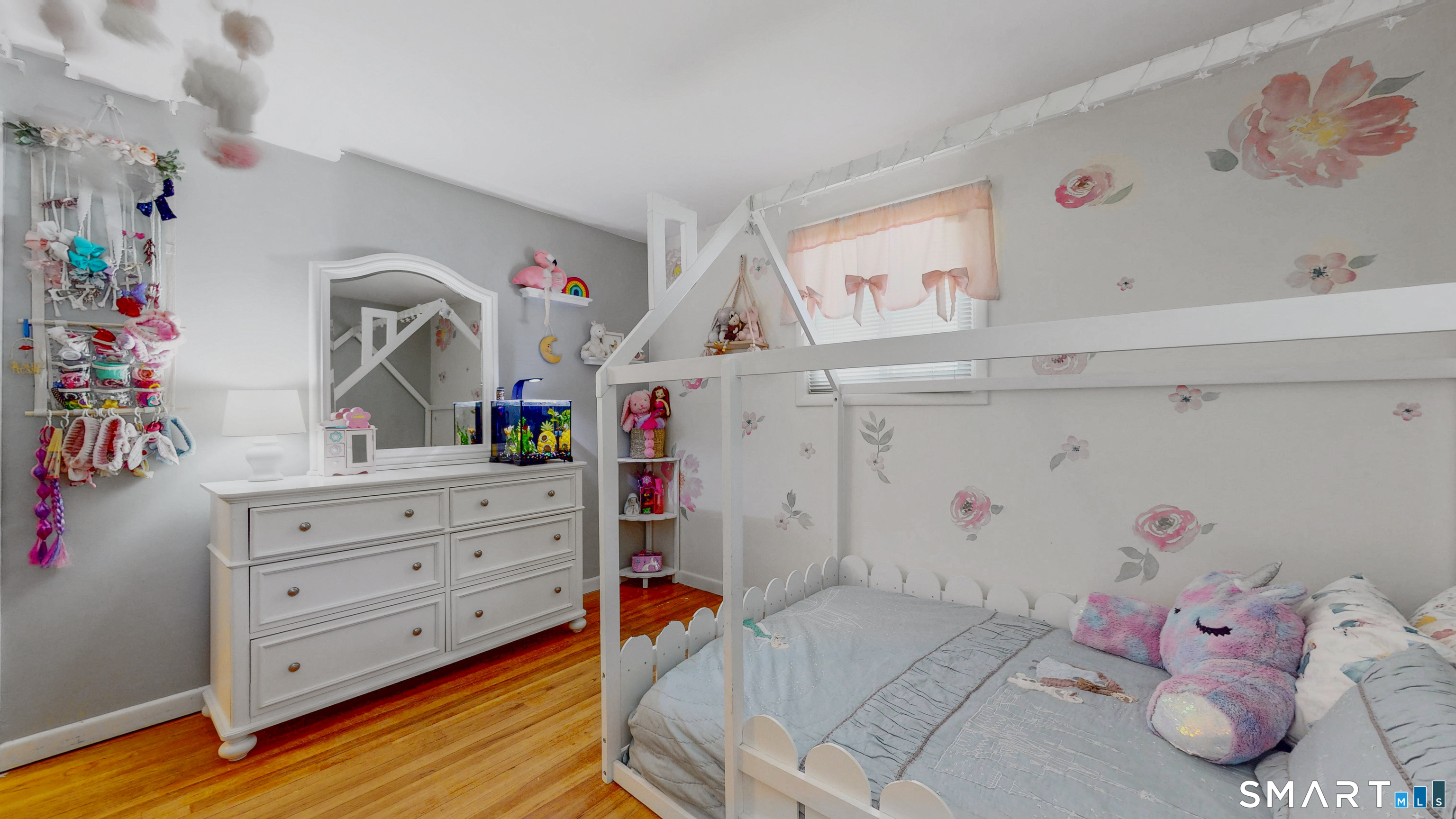 47 Hayes Road Simsbury CT 06081