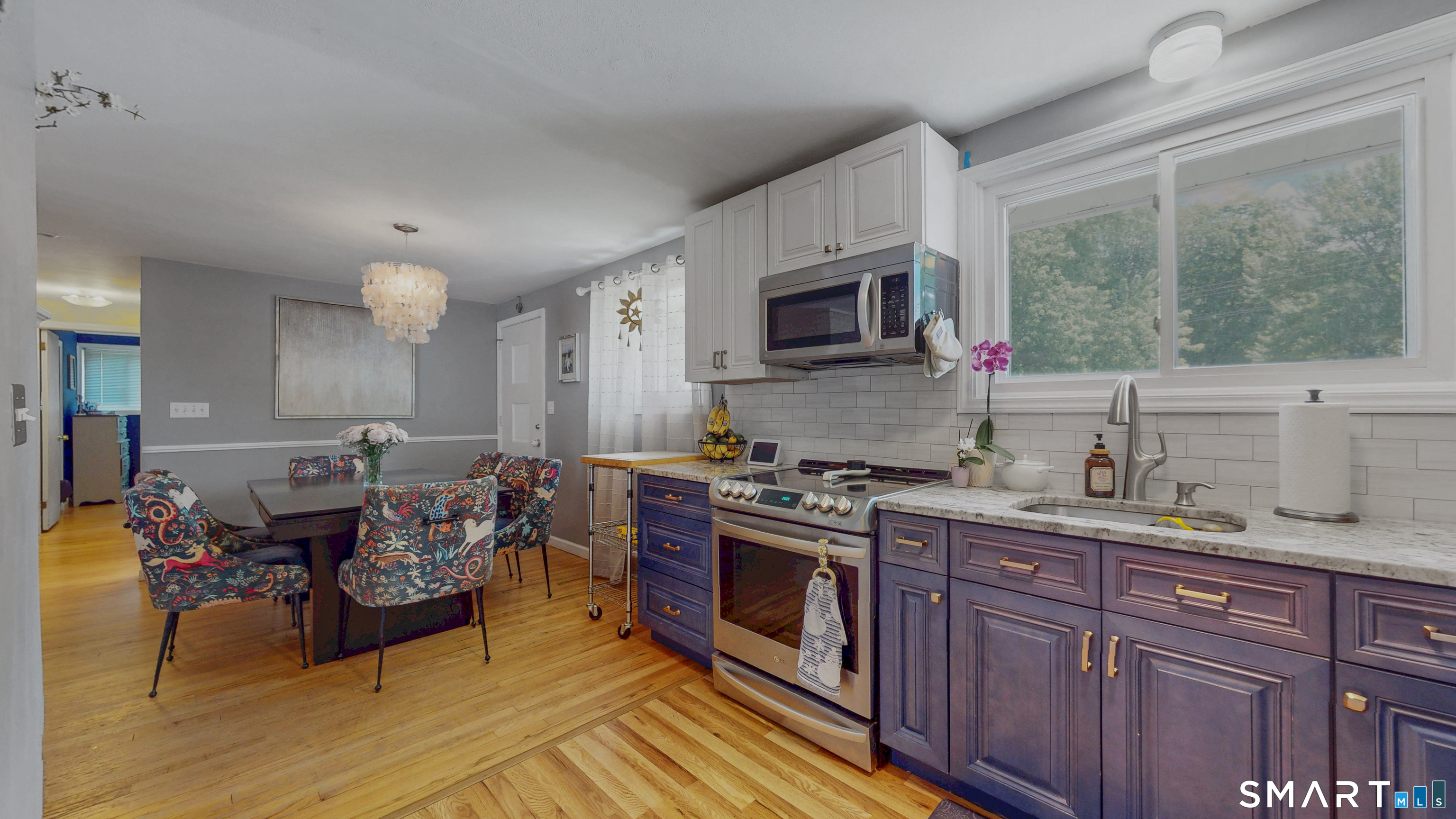 47 Hayes Road Simsbury CT 06081