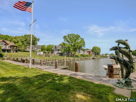 77 Essex Road Old Saybrook CT 06475