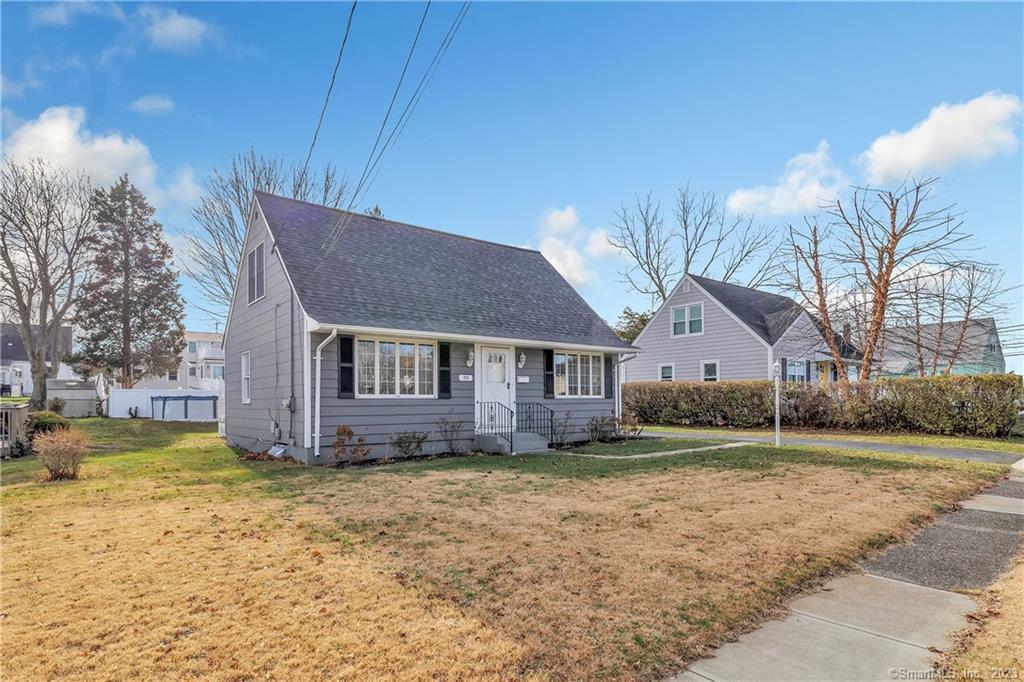35 Hartland Street Stratford CT 06615