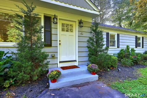 85 Walnut Street Monroe CT 06468