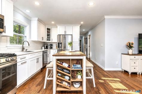 85 Walnut Street Monroe CT 06468
