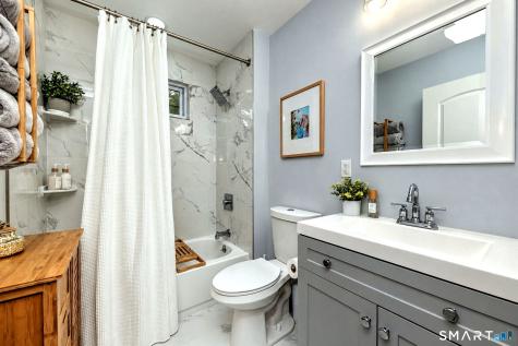 85 Walnut Street Monroe CT 06468
