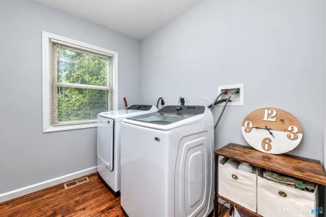 85 Walnut Street Monroe CT 06468