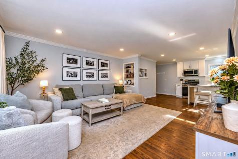 85 Walnut Street Monroe CT 06468