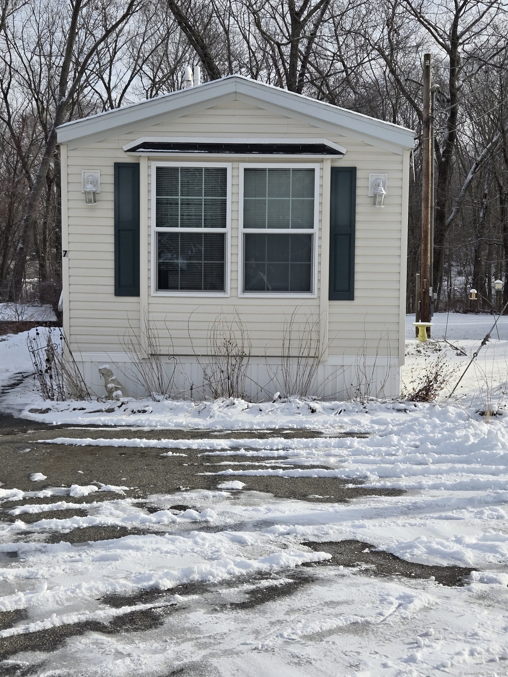 7 Pacemaker Avenue Norwich CT 06360