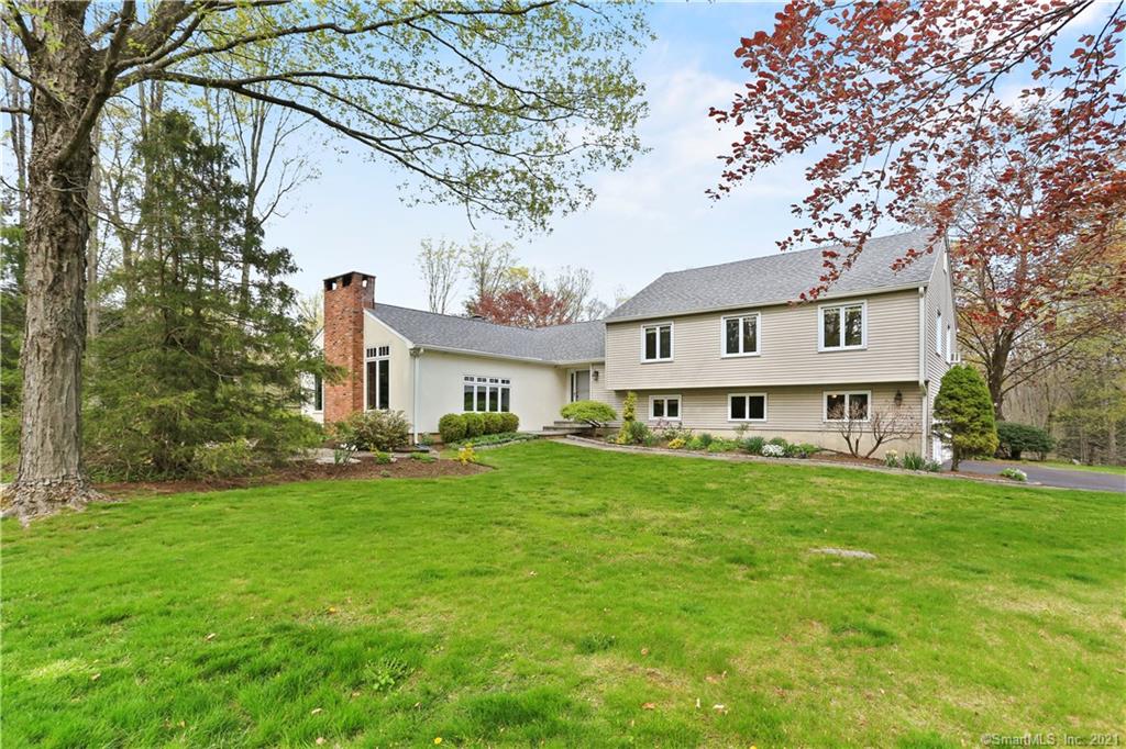 3960 Redding Road Fairfield CT 06824