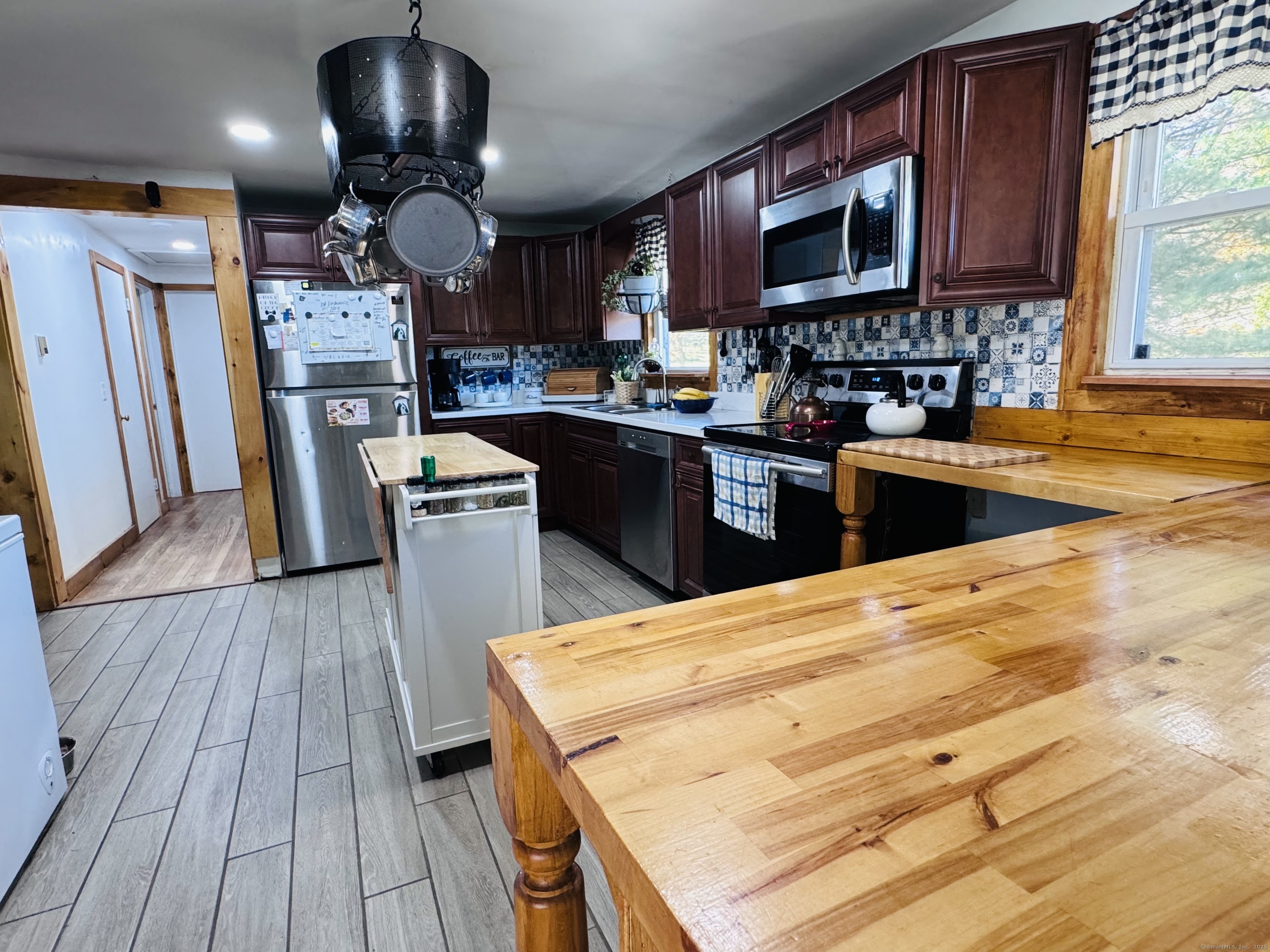 34 Plains Road Franklin CT 06254