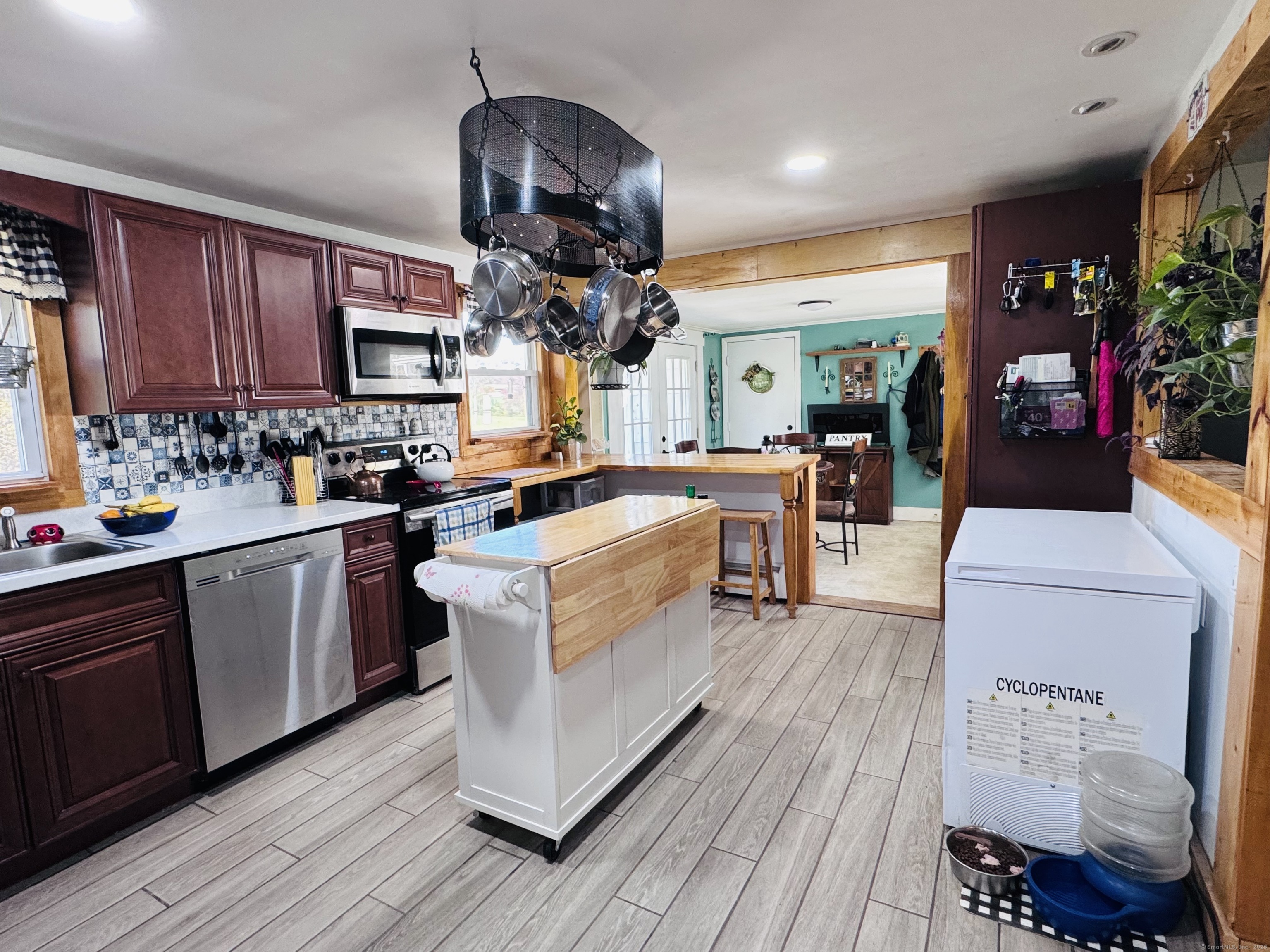 34 Plains Road Franklin CT 06254