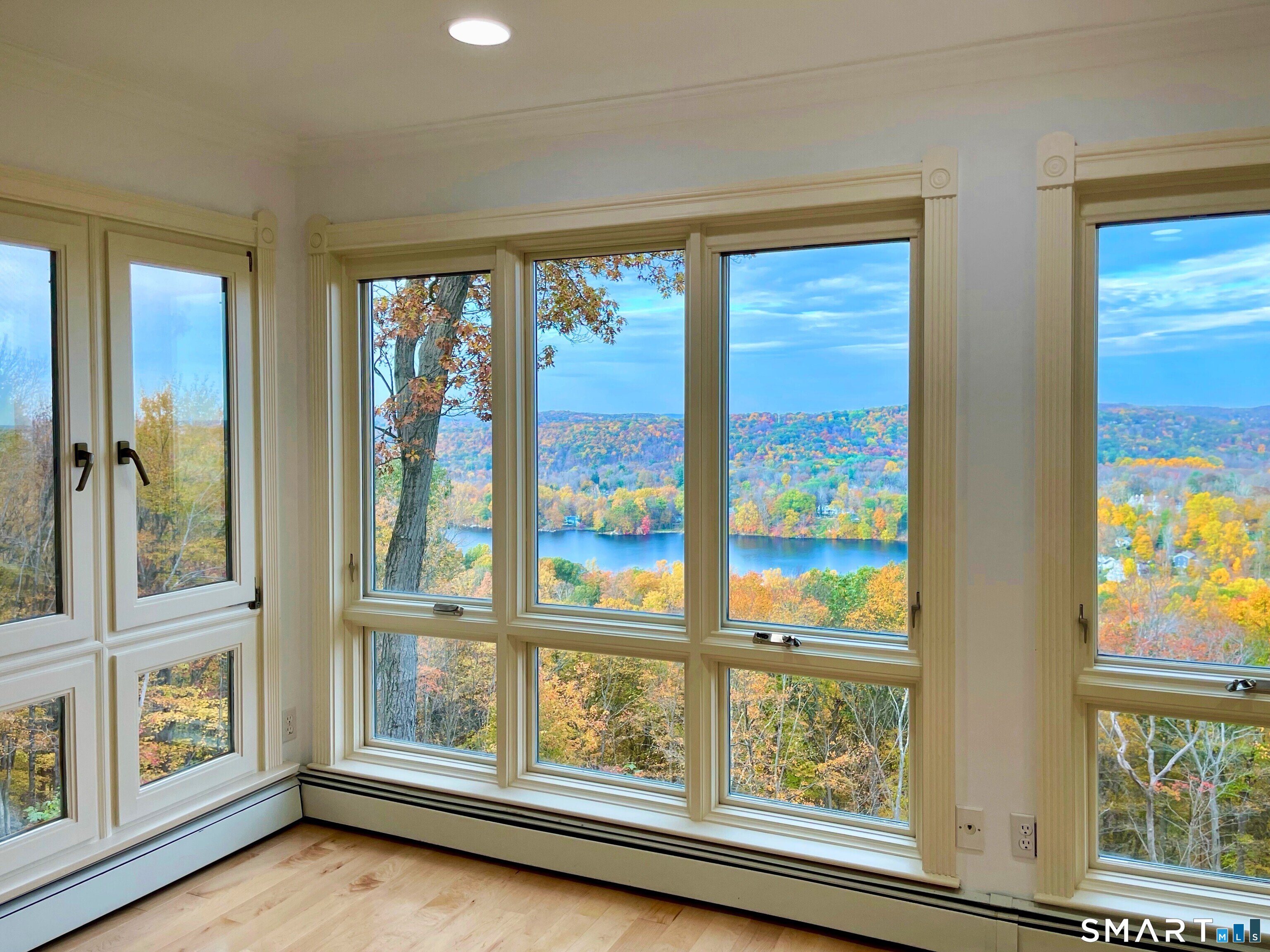 10 Hillcrest Court Ridgefield CT 06877