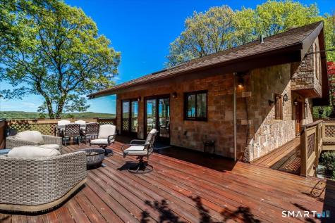 10 Hillcrest Court Ridgefield CT 06877