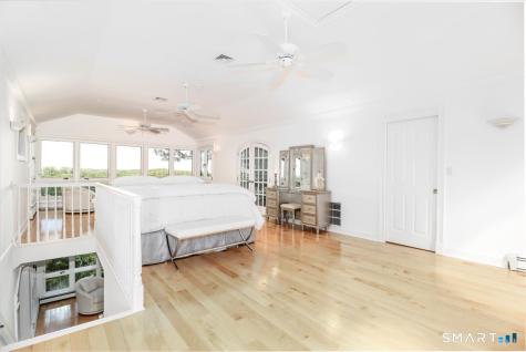 10 Hillcrest Court Ridgefield CT 06877