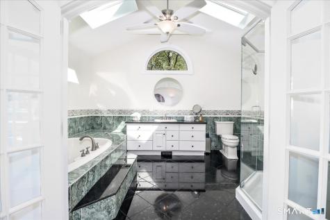 10 Hillcrest Court Ridgefield CT 06877