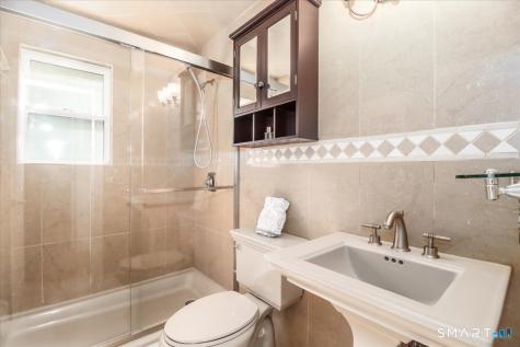 10 Hillcrest Court Ridgefield CT 06877