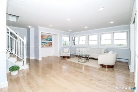 10 Hillcrest Court Ridgefield CT 06877