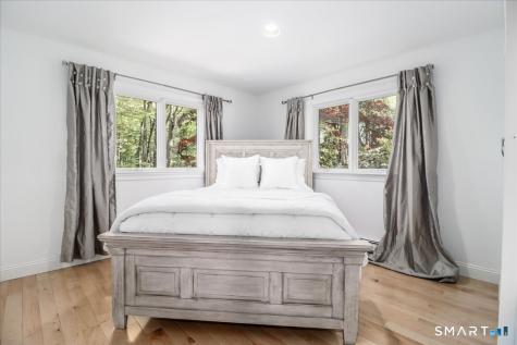 10 Hillcrest Court Ridgefield CT 06877