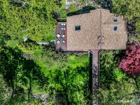 10 Hillcrest Court Ridgefield CT 06877