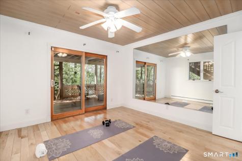 10 Hillcrest Court Ridgefield CT 06877