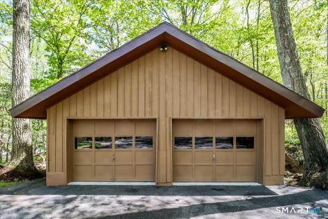 10 Hillcrest Court Ridgefield CT 06877
