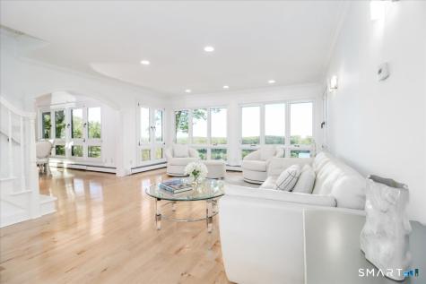 10 Hillcrest Court Ridgefield CT 06877