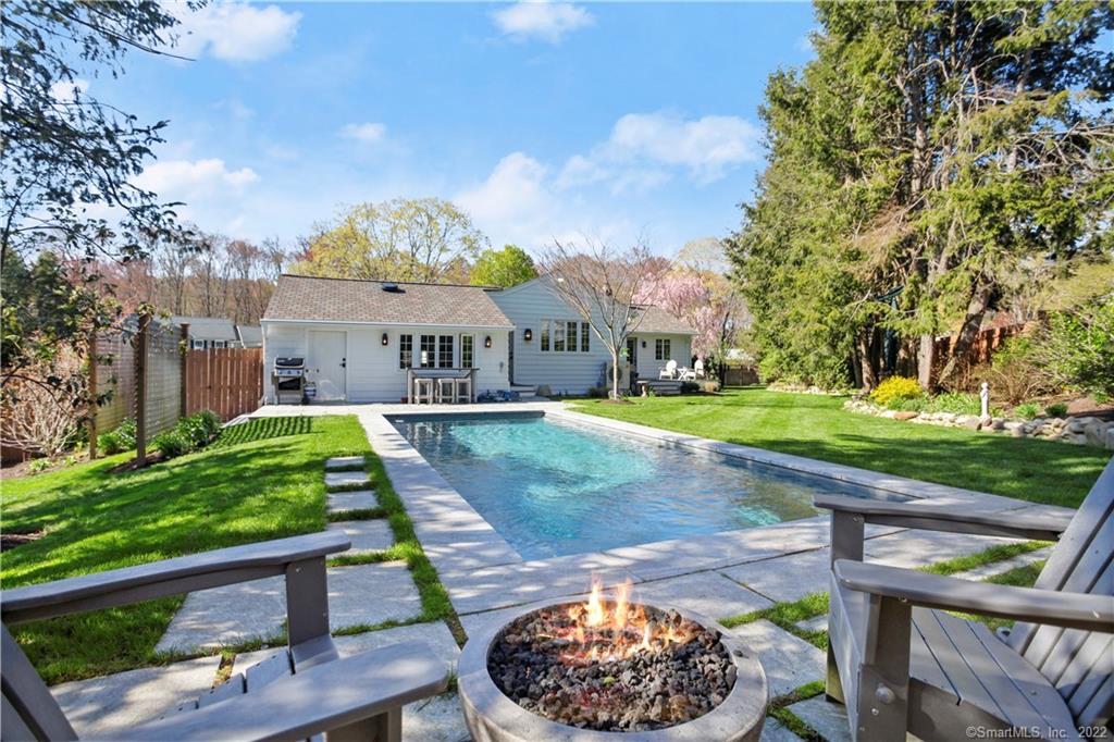 111 Toll House Lane Fairfield CT 06825