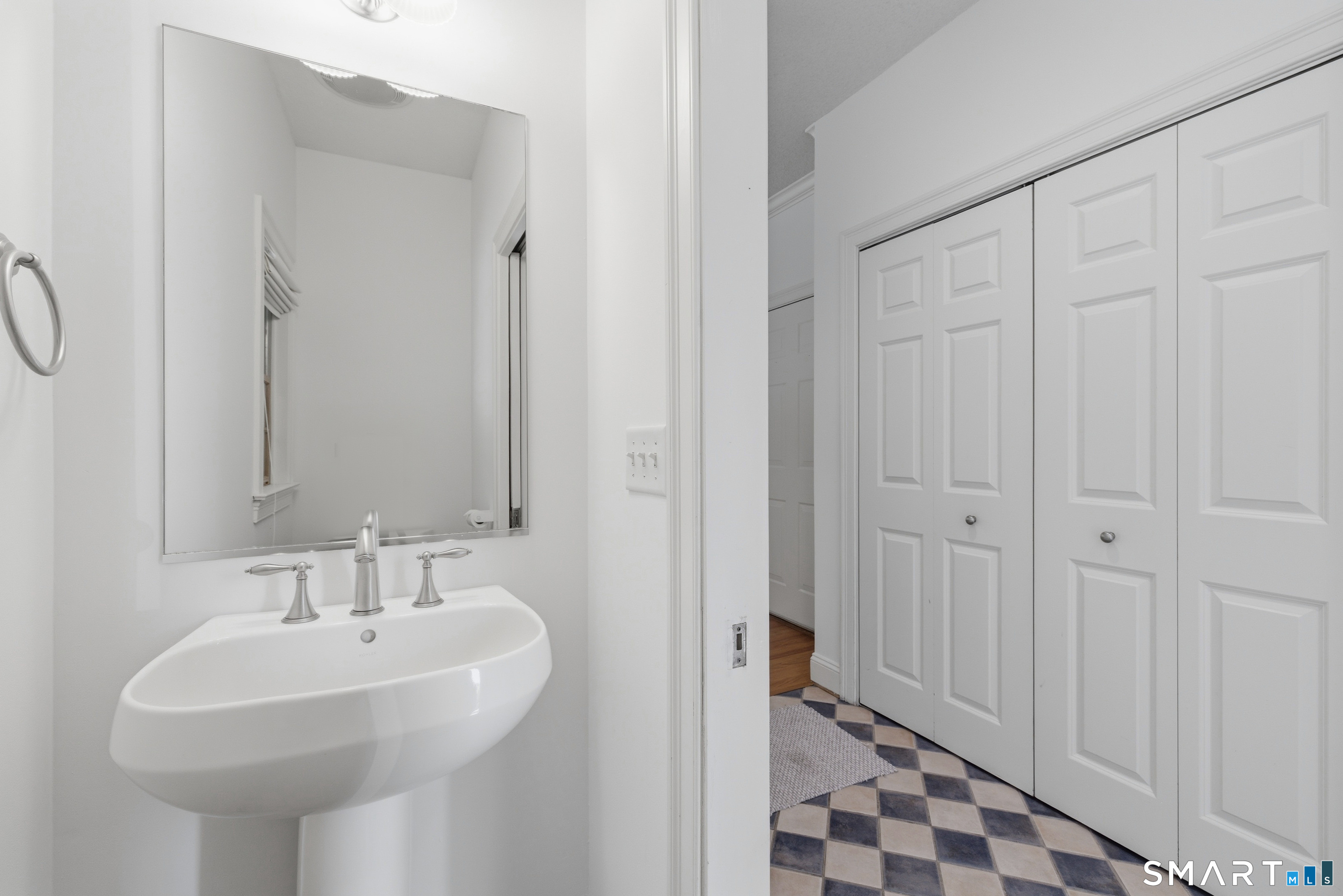 7 Mountainside Road West Hartford CT 06107