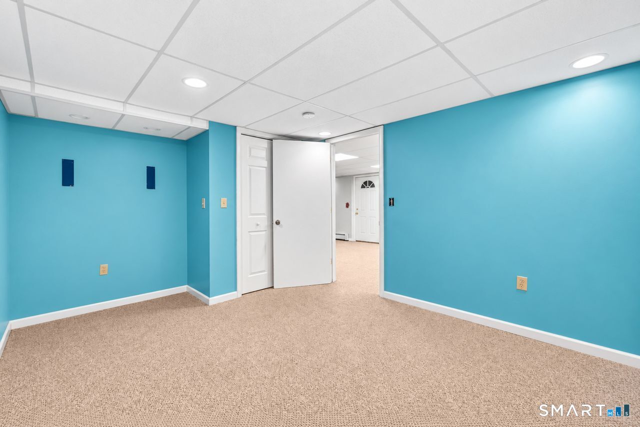3 Rachel Lane Essex CT 06442