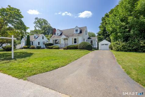 41 Stillson Place Fairfield CT 06824