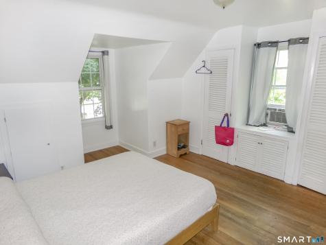 20 Lone Oak Avenue Waterbury CT 06710