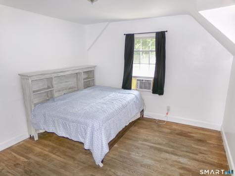 20 Lone Oak Avenue Waterbury CT 06710
