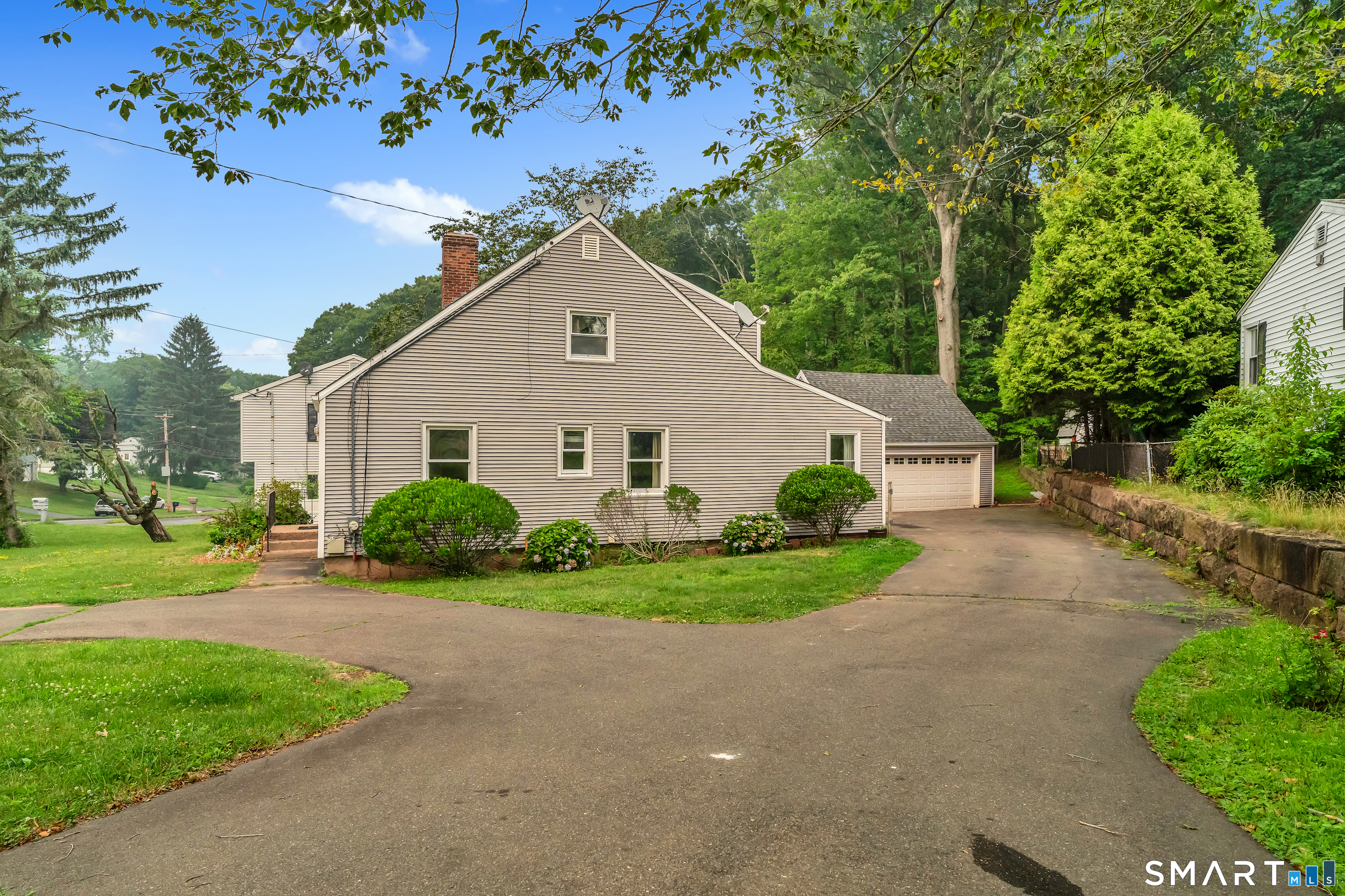 599 Laurel Street East Haven CT 06512