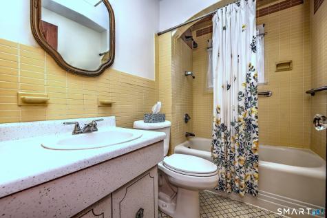 125 Glenridge East Road Stratford CT 06614