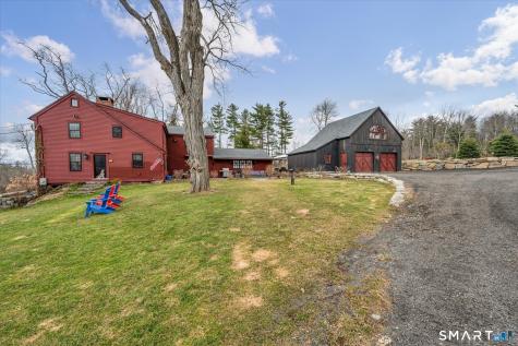 566 Maple Street Litchfield CT 06759