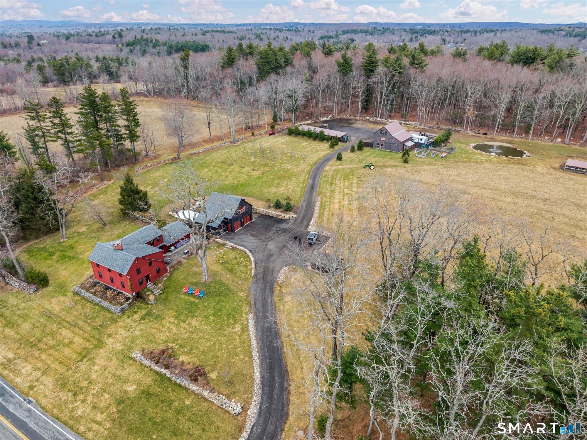 566 Maple Street Litchfield CT 06759