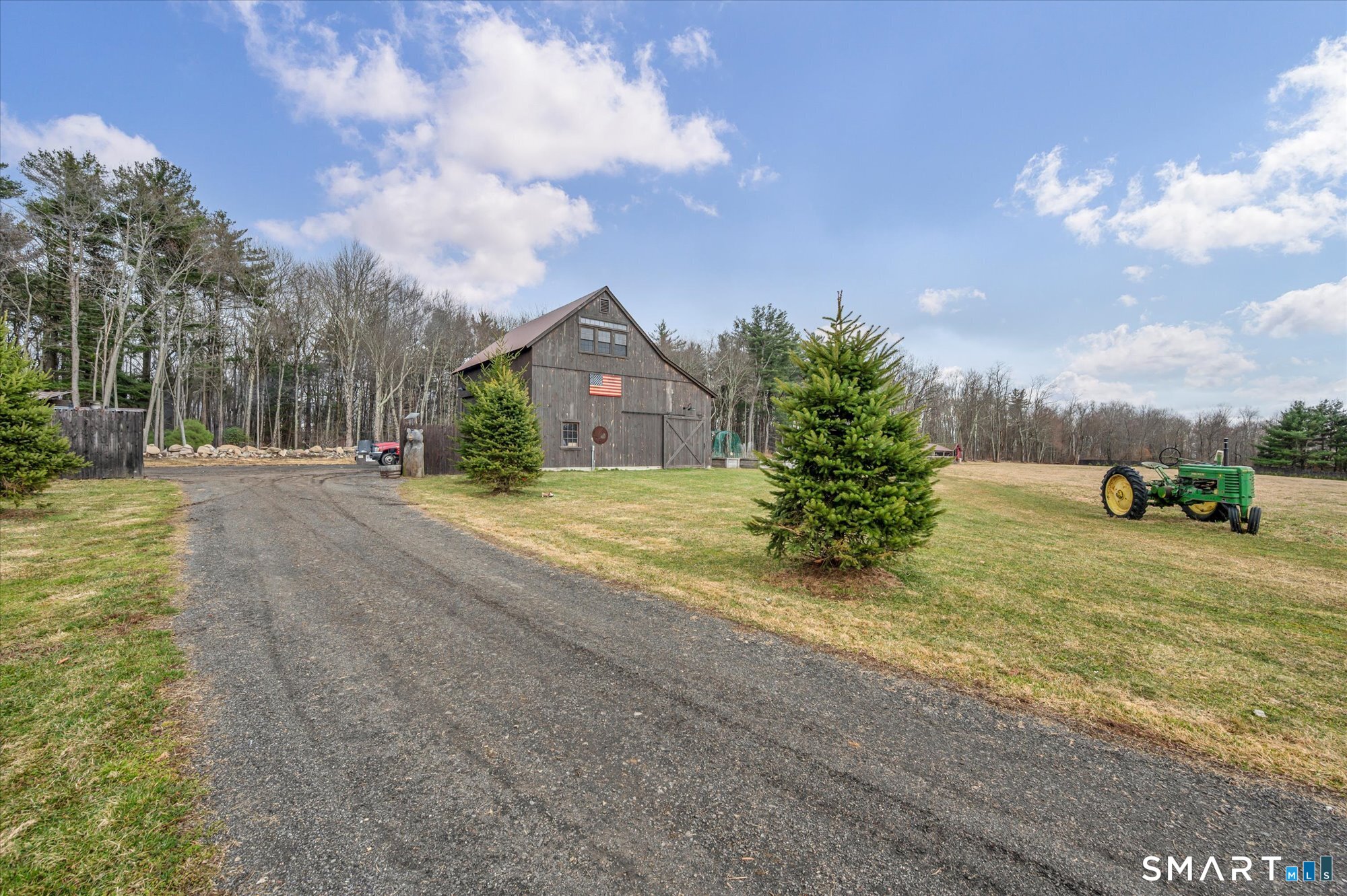 566 Maple Street Litchfield CT 06759