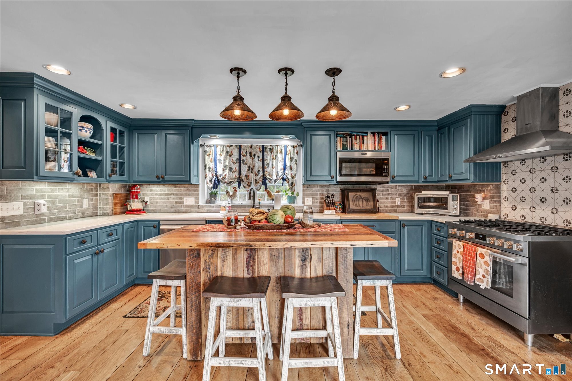 566 Maple Street Litchfield CT 06759